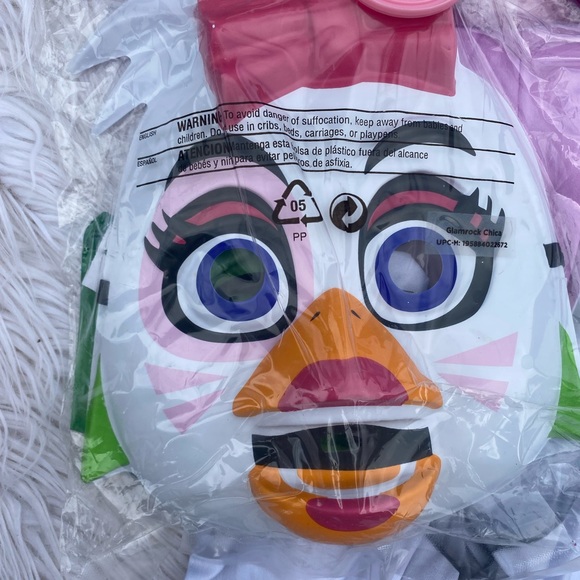 Girls five night at Freddy’s glamrock chica costume (C) - Picture 2 of 4